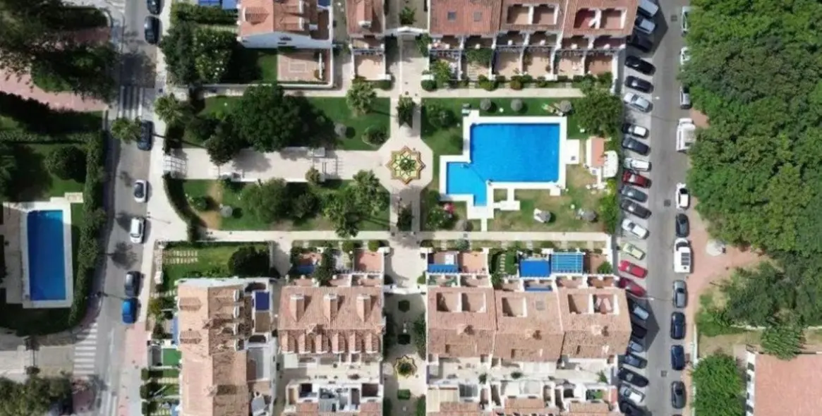 Venta de apartamento en planta media en Fuengirola 4