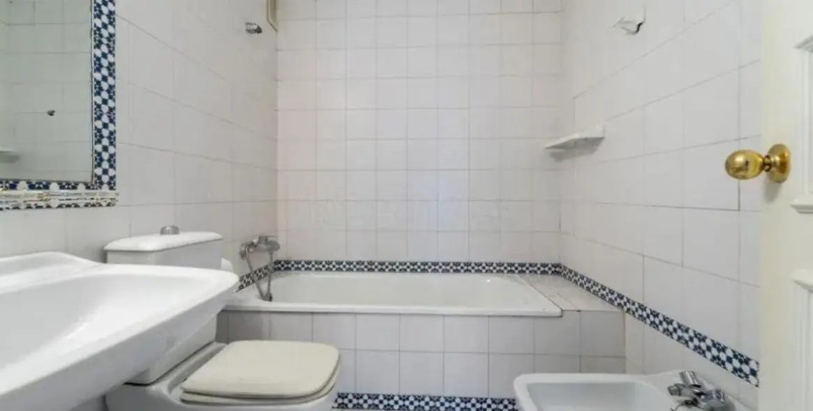 Venta de apartamento en planta media en Fuengirola 17