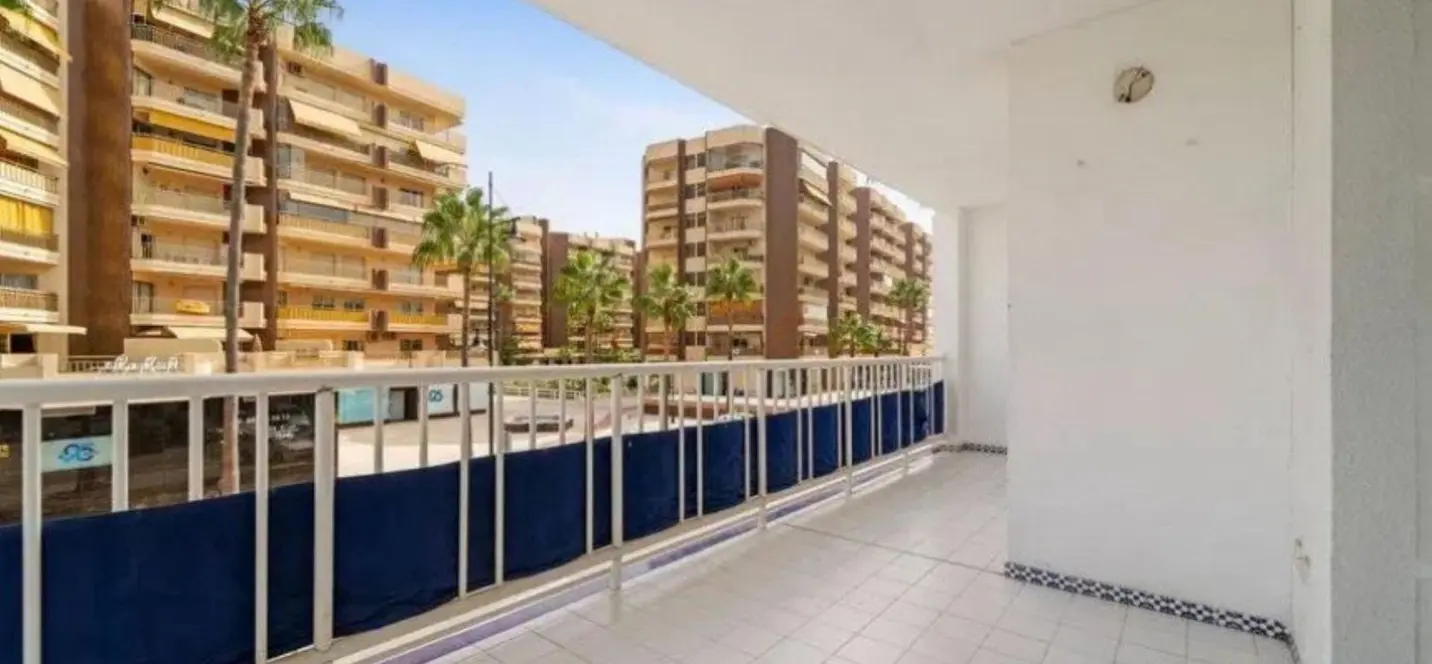 Продажа апартаментов на среднем этаже в Fuengirola 3