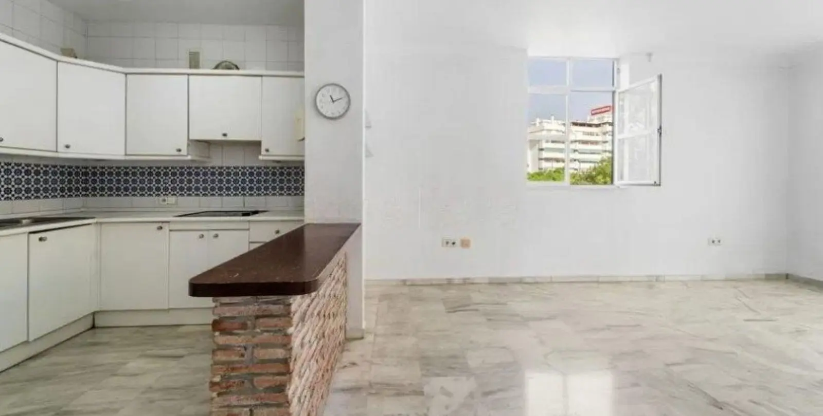 Venta de apartamento en planta media en Fuengirola 6