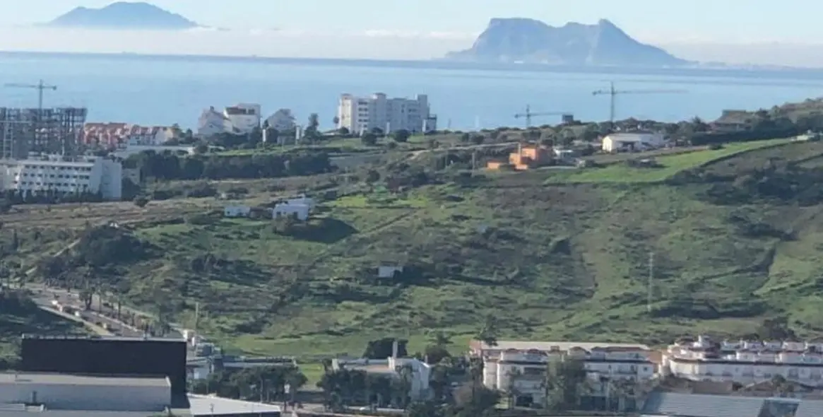Sale of penthouse in Estepona 3