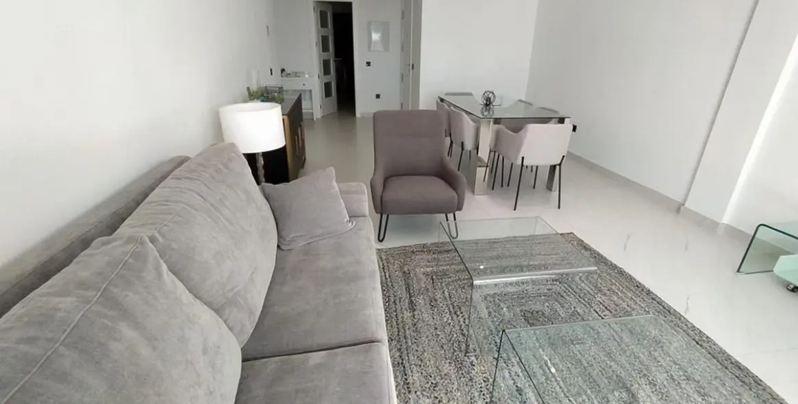Sale of penthouse in Estepona 4