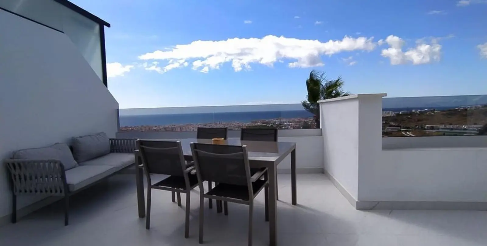 Venta de ático en Estepona 1