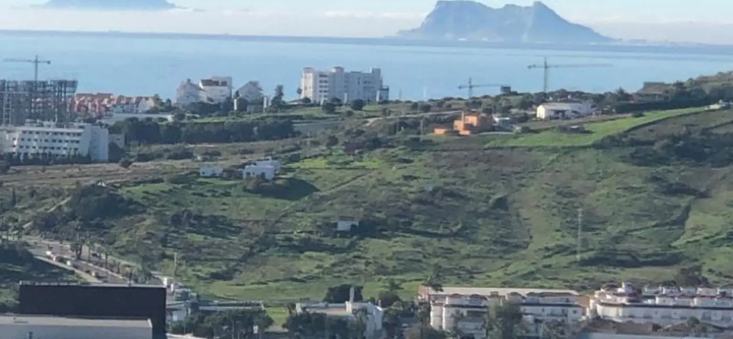 Sale of penthouse in Estepona 2