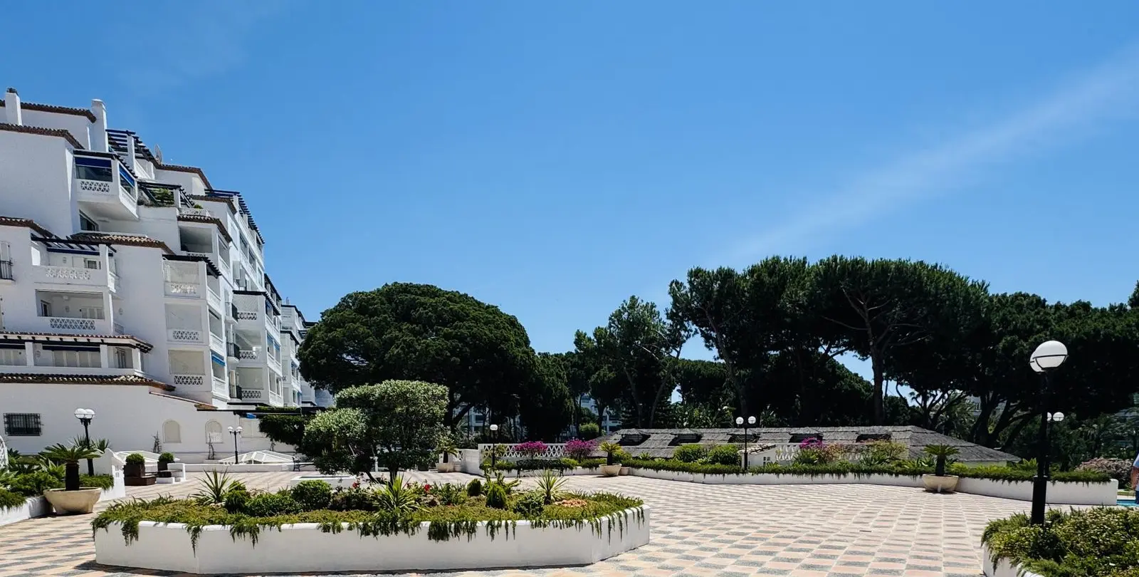 Продажа апартаментов на среднем этаже в Puerto Banús 33