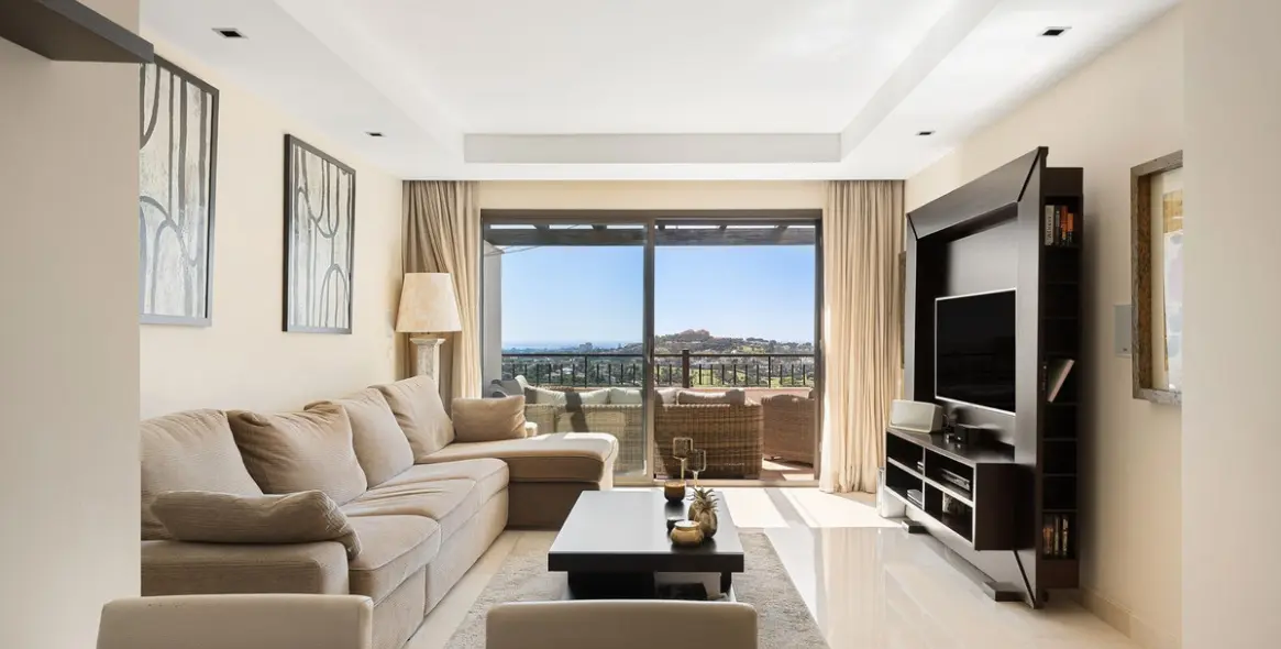 Sale of penthouse in La Quinta 2
