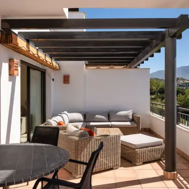 Sale of penthouse in La Quinta