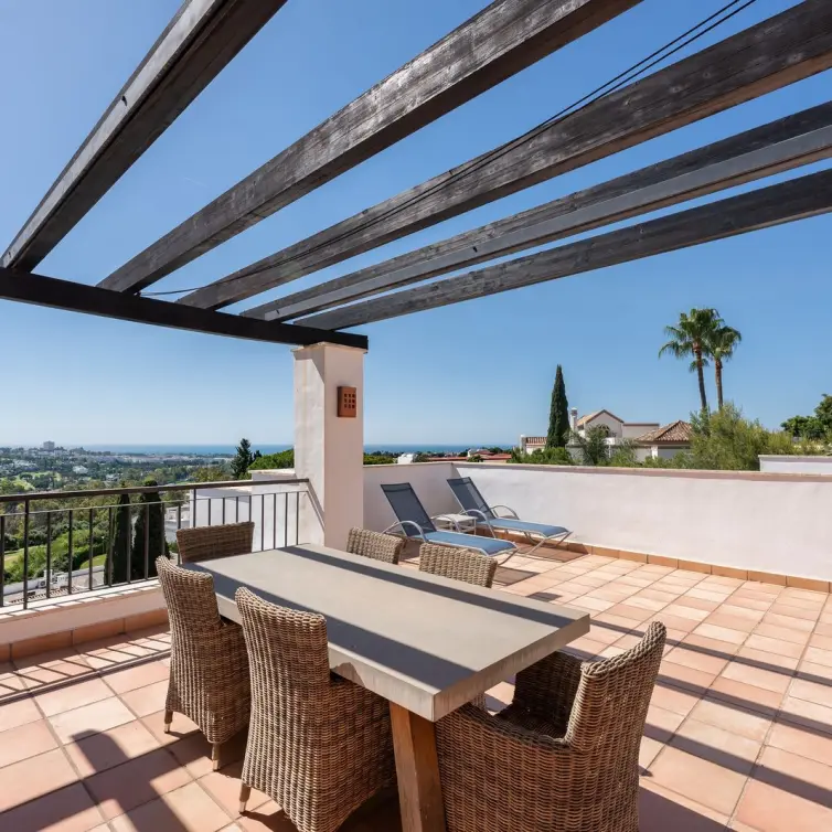 Sale of penthouse in La Quinta