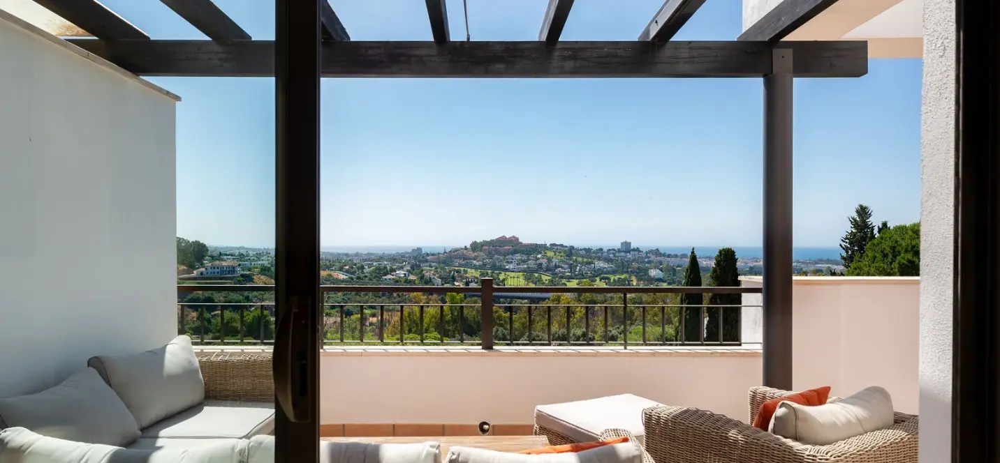 Sale of penthouse in La Quinta 2