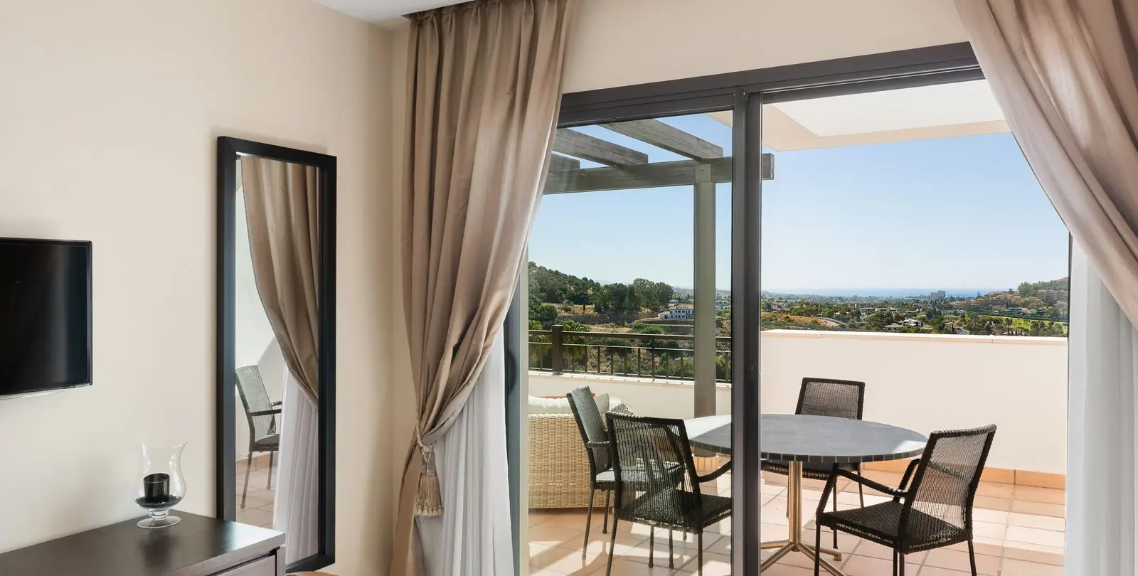 Sale of penthouse in La Quinta 9