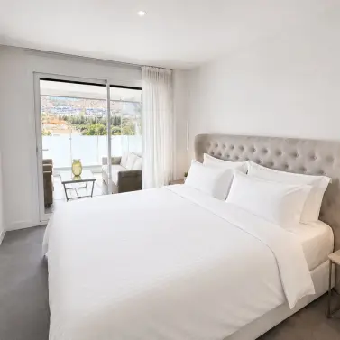 Sale of middle floor apartment in La Cala de Mijas