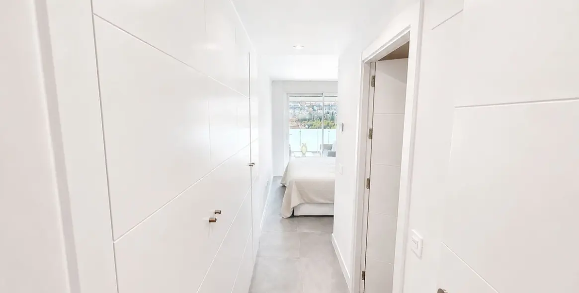 Sale of middle floor apartment in La Cala de Mijas 9