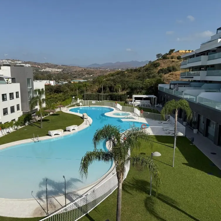 Продажа апартаментов на среднем этаже в La Cala de Mijas