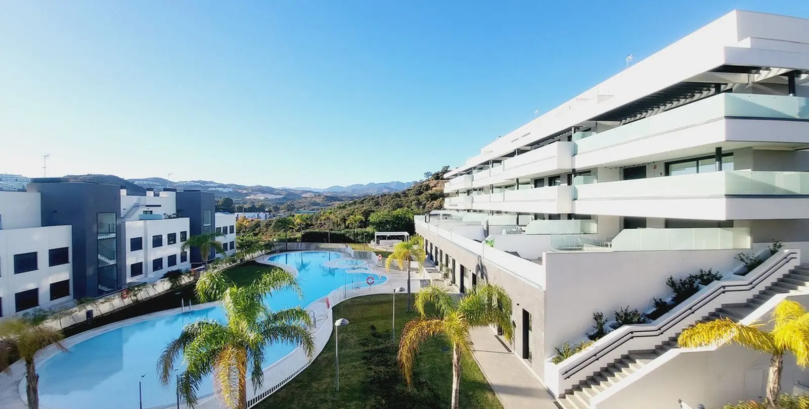 Продажа апартаментов на среднем этаже в La Cala de Mijas 13