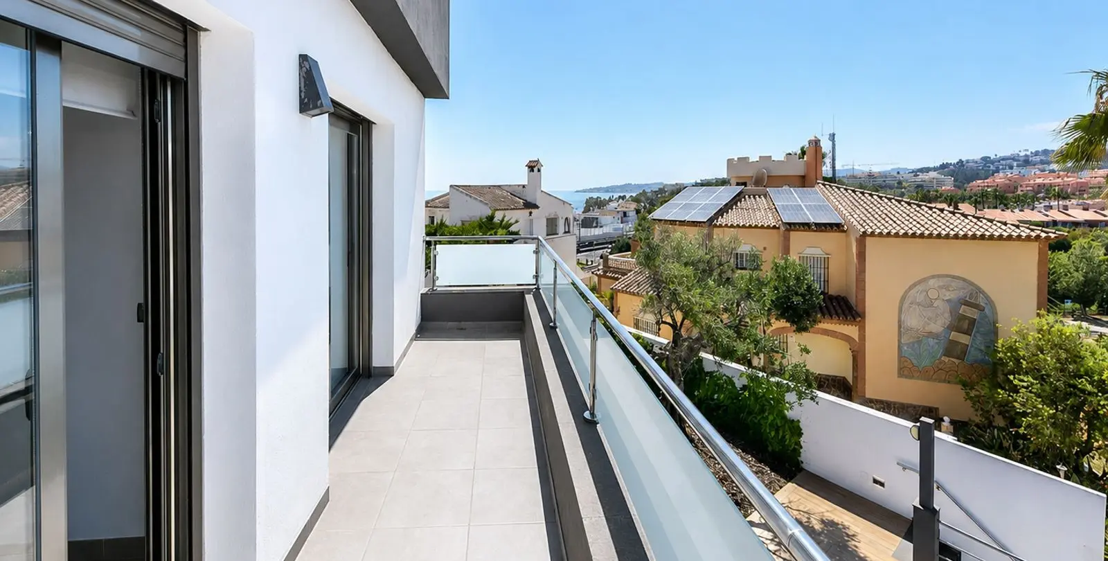 Sale of semi-detached house in El Faro 26