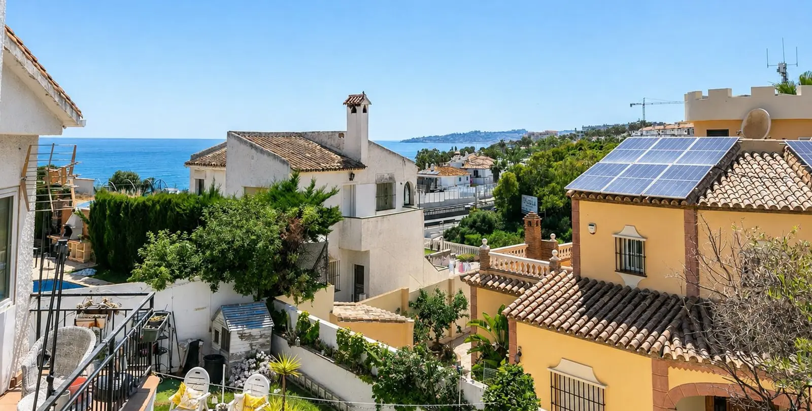 Sale of semi-detached house in El Faro 27