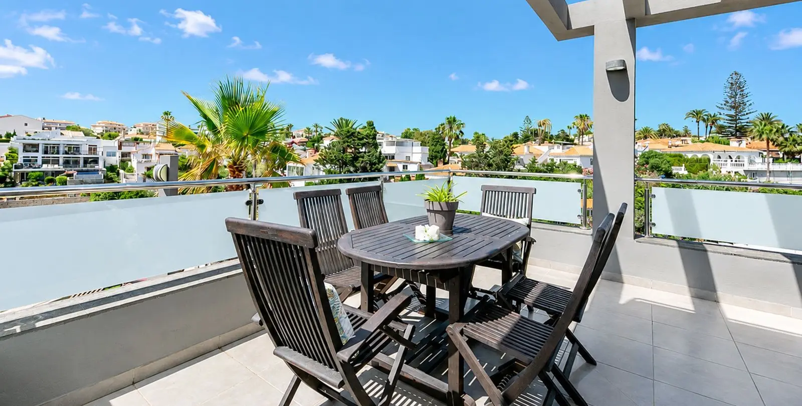 Sale of semi-detached house in El Faro 30