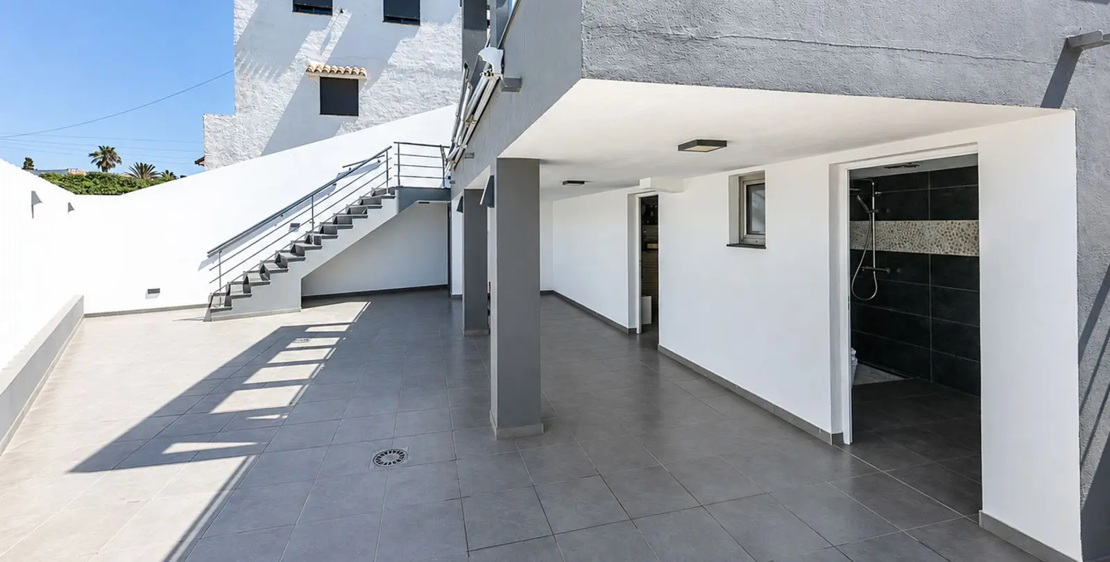 Sale of semi-detached house in El Faro 36