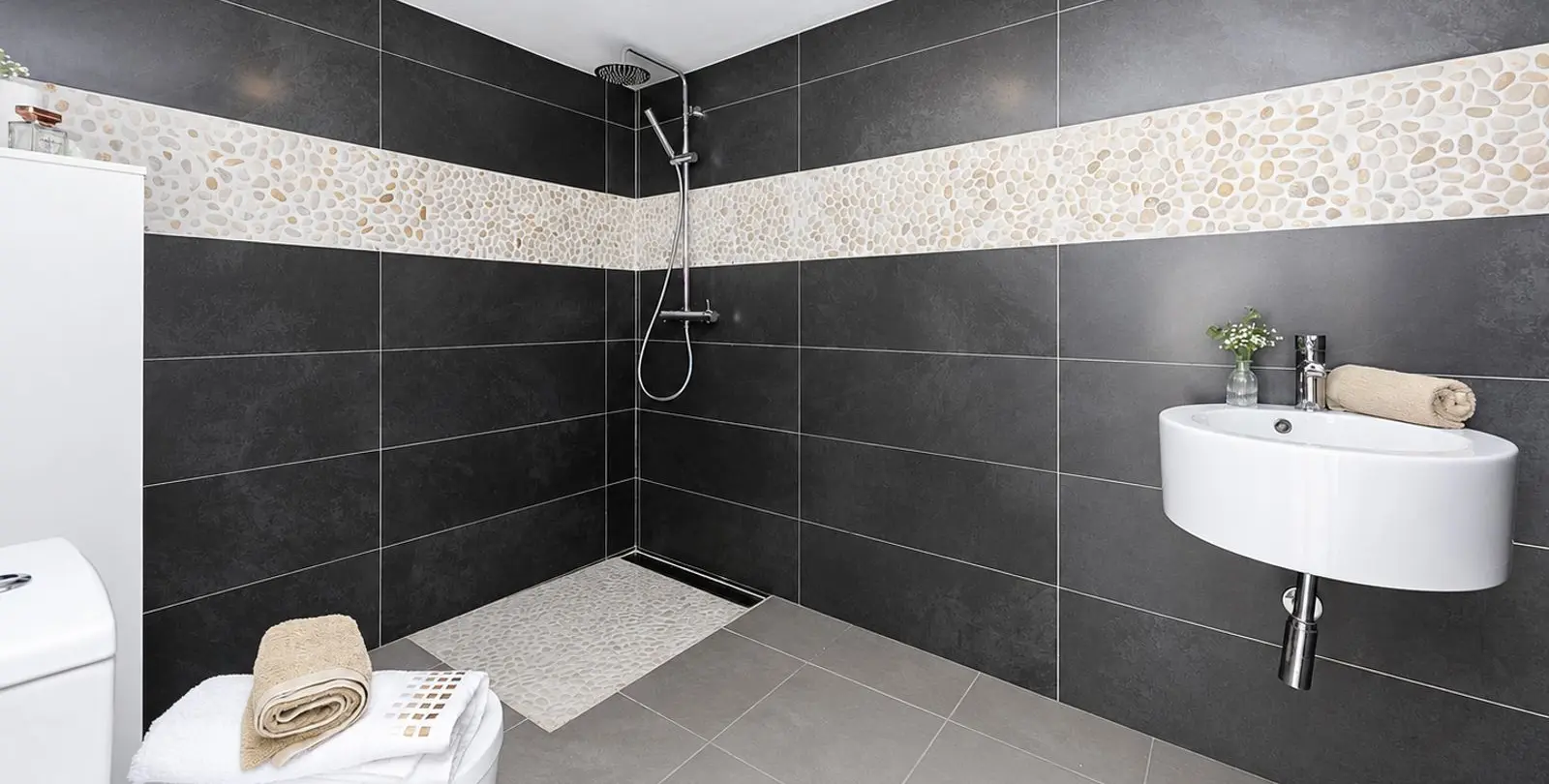 Sale of semi-detached house in El Faro 38