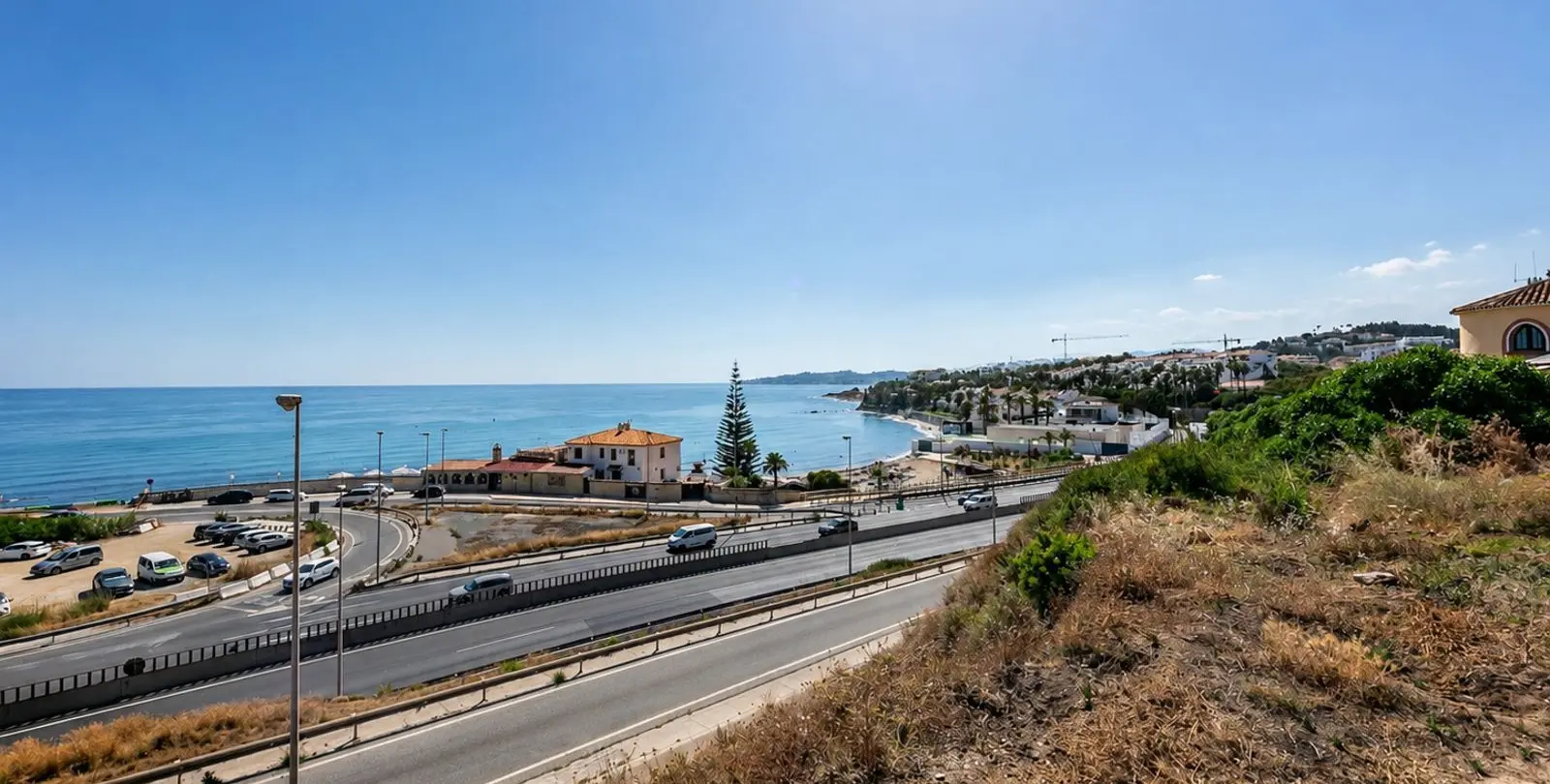 Sale of semi-detached house in El Faro 46