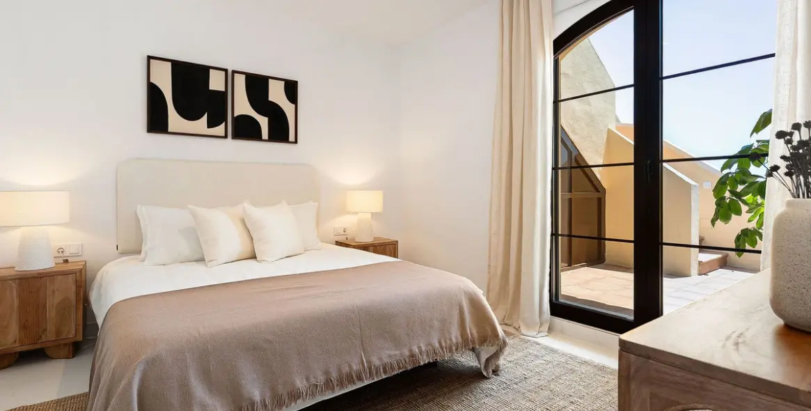 Sale of penthouse in Los Arqueros 10