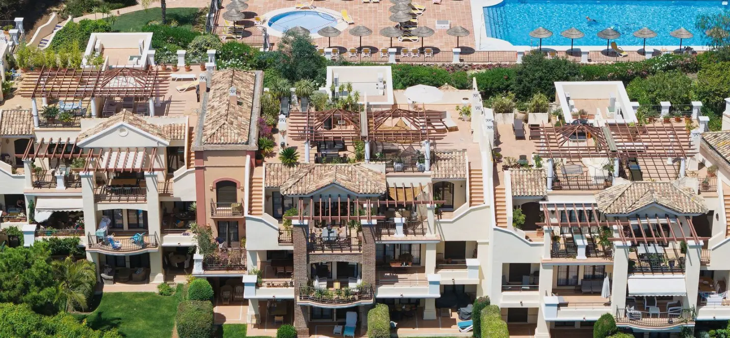 Sale of penthouse in Los Arqueros 0