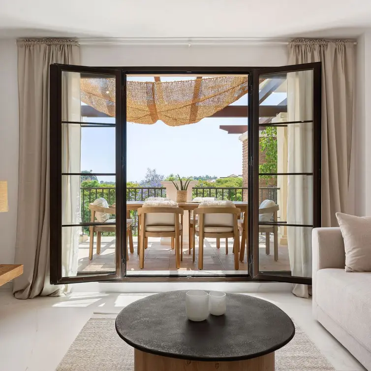 Sale of penthouse in Los Arqueros