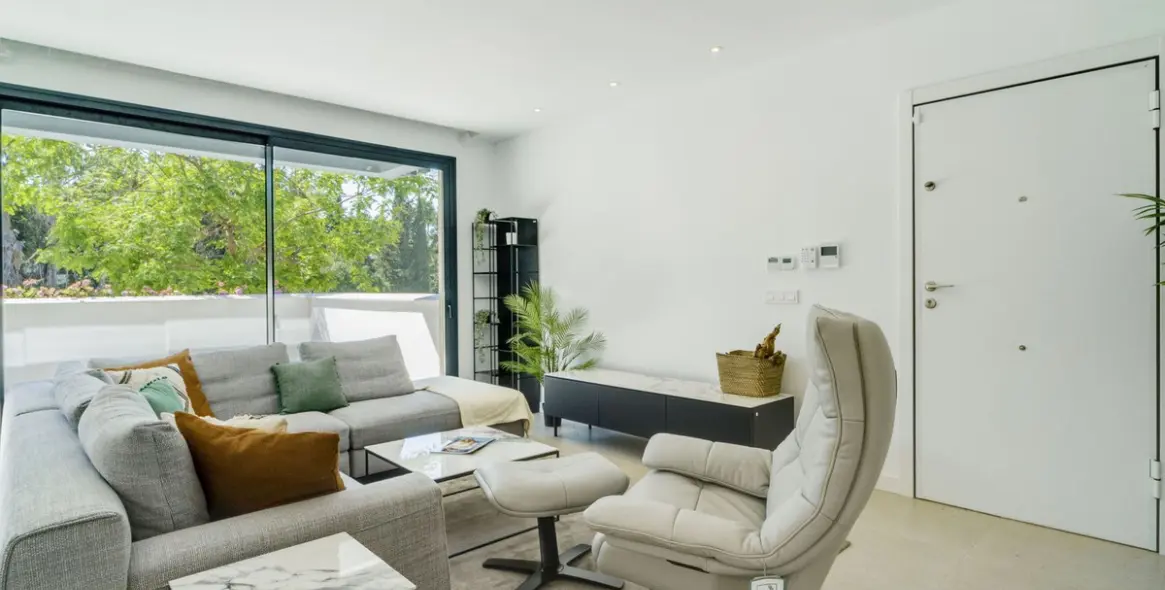 Sale of semi-detached house in Estepona 2