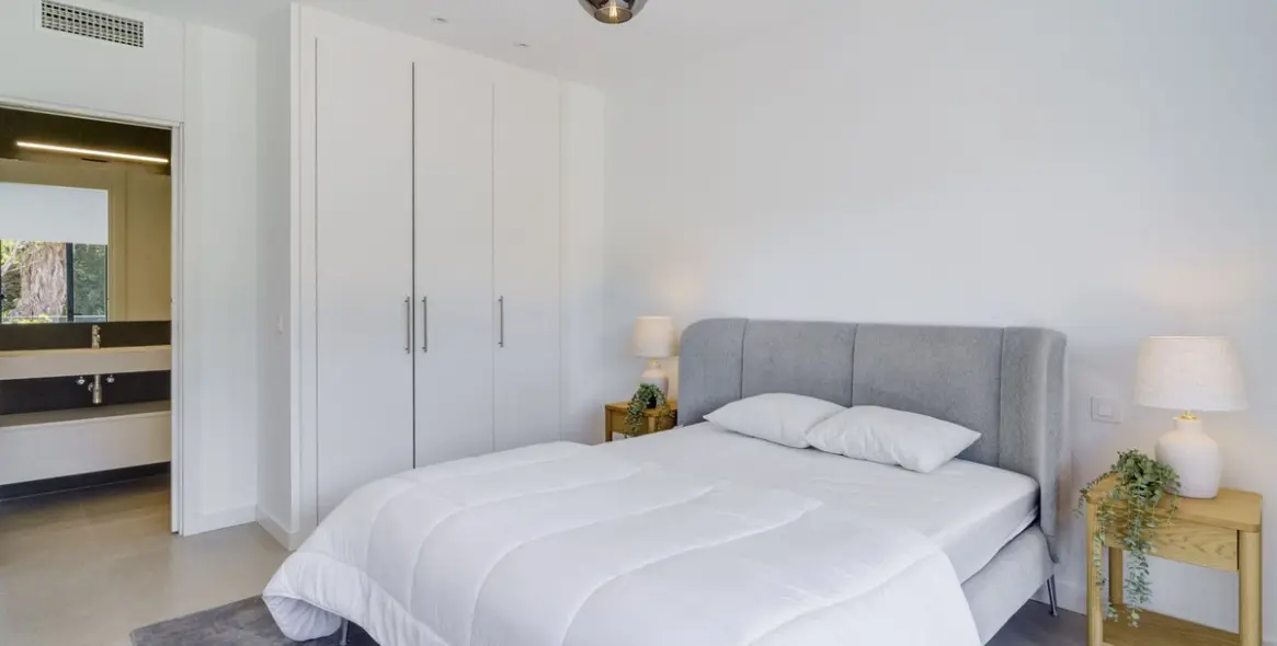 Sale of semi-detached house in Estepona 11
