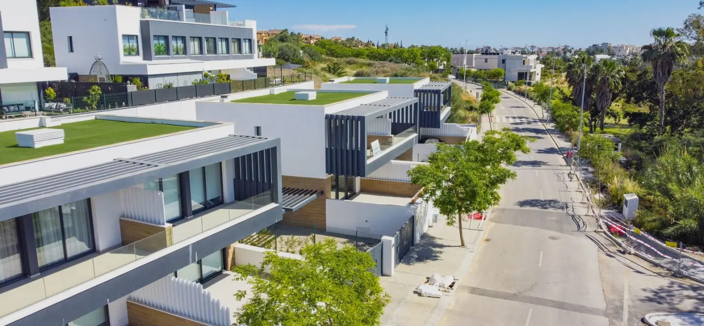 Продажа дома на две семьи в Estepona 3