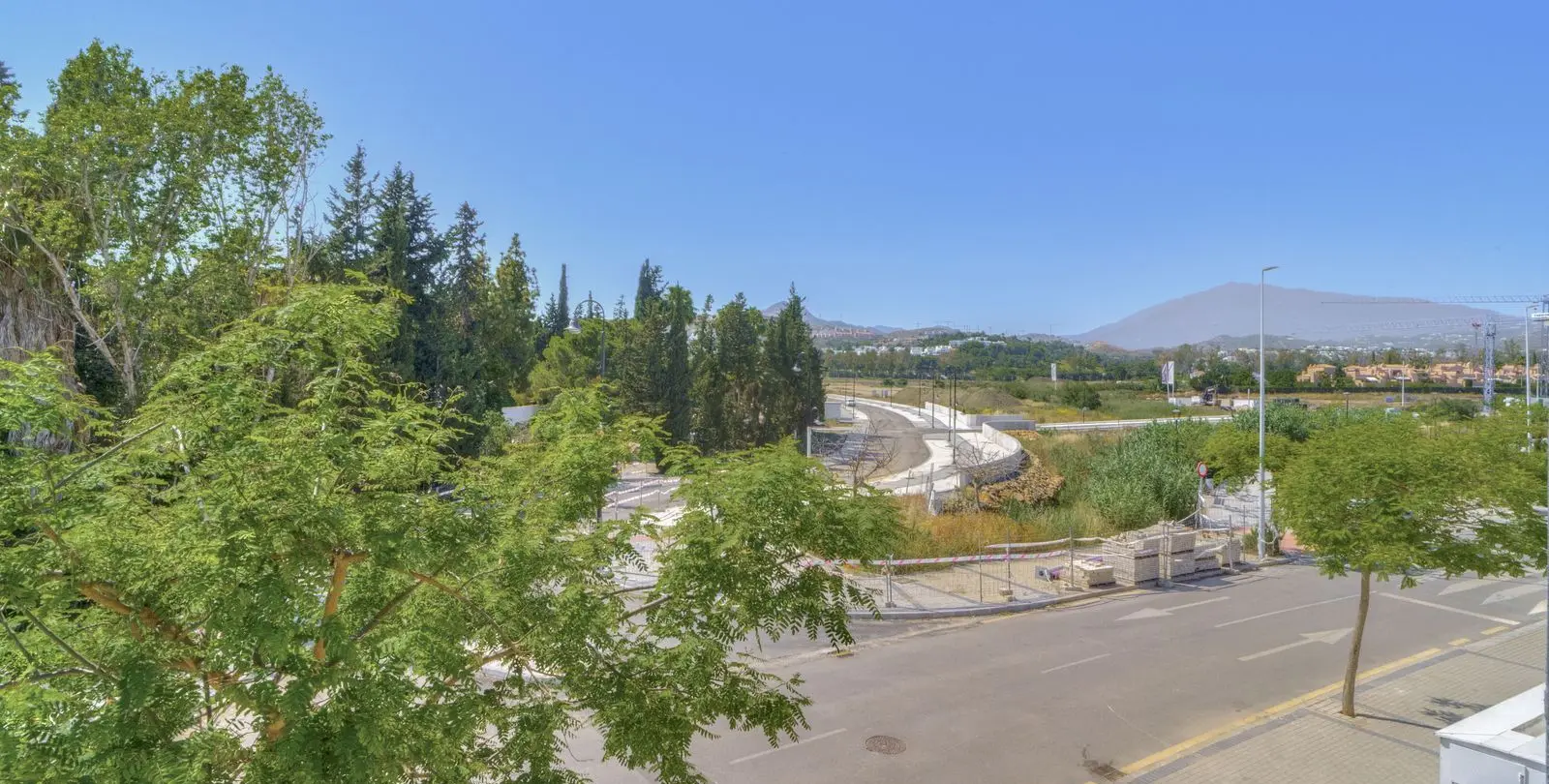 Sale of semi-detached house in Estepona 29