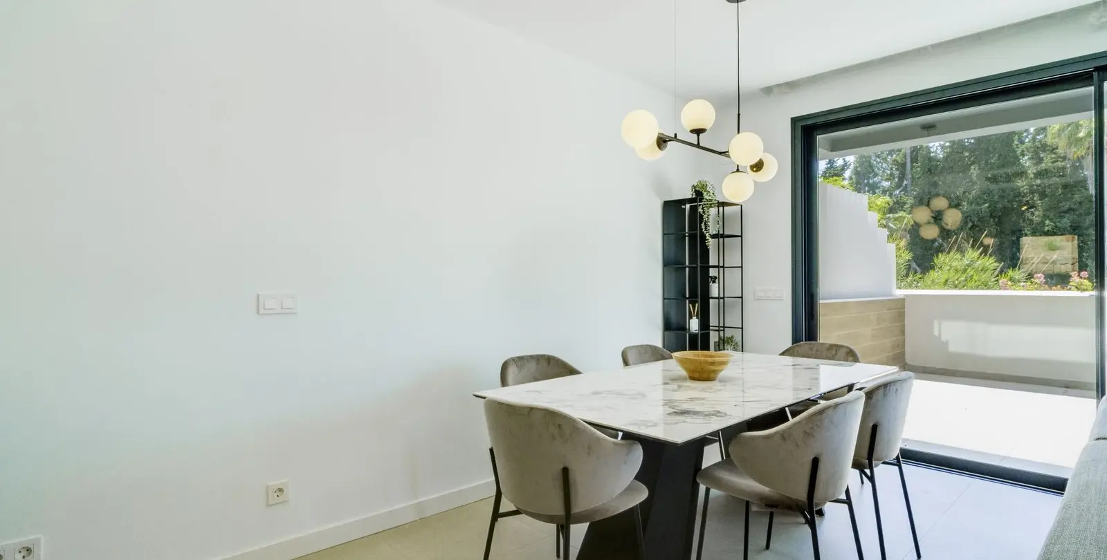 Sale of semi-detached house in Estepona 37