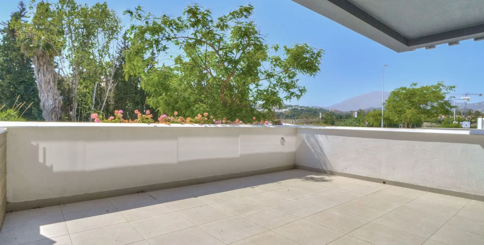Sale of semi-detached house in Estepona 42