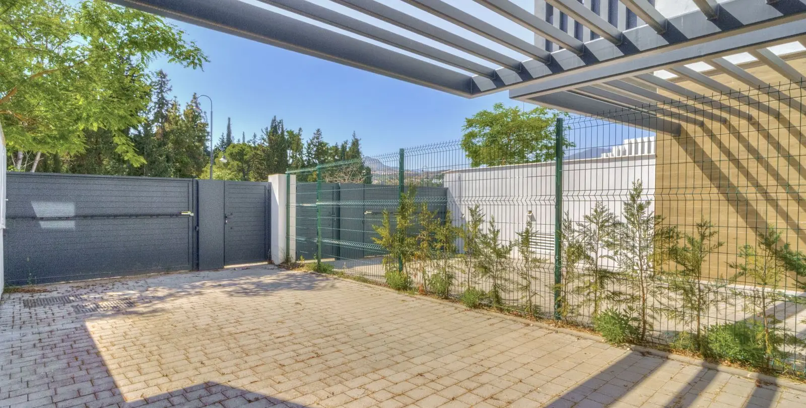 Sale of semi-detached house in Estepona 49