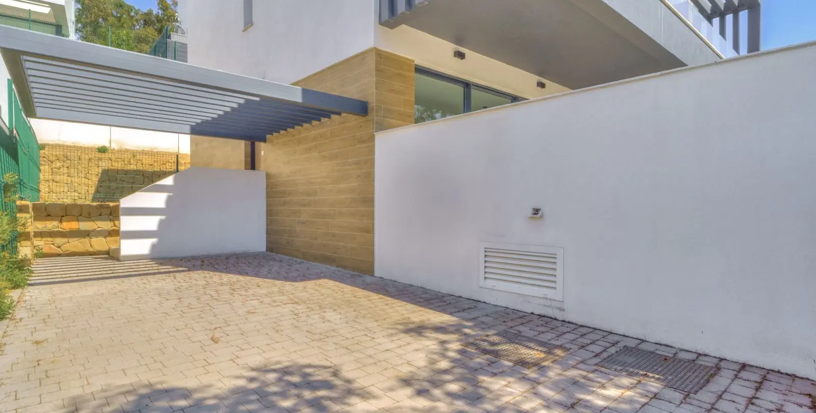 Sale of semi-detached house in Estepona 50