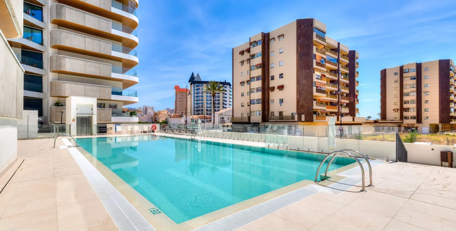 Sale of ground floor apartment in Fuengirola 18