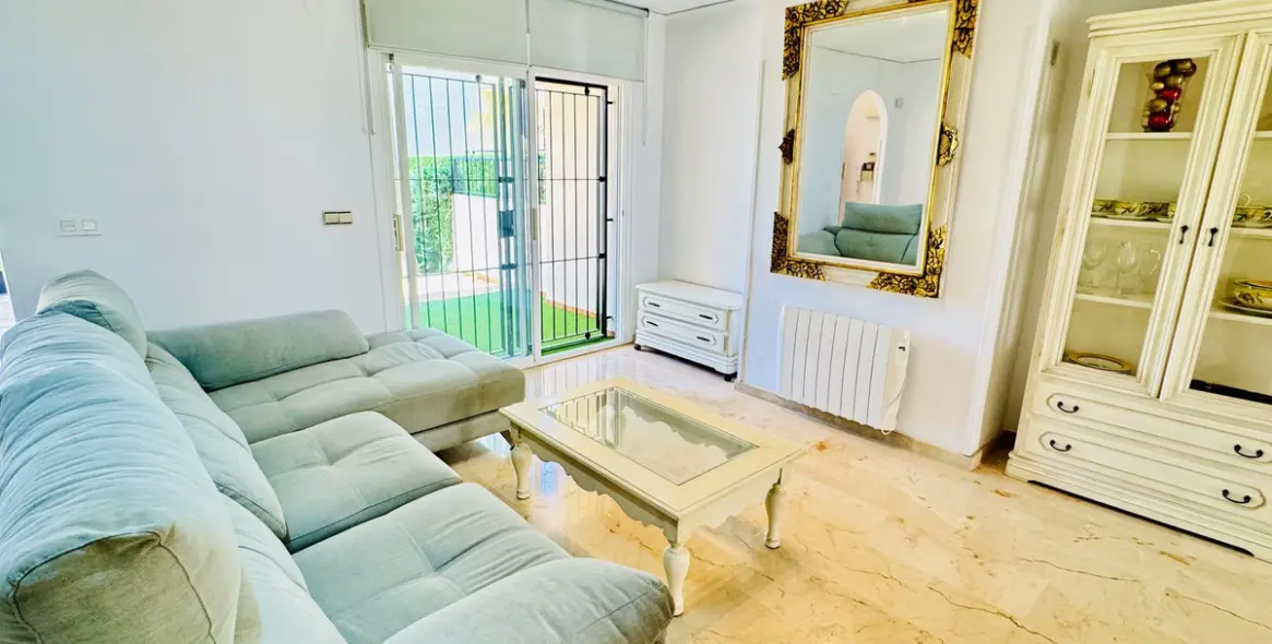 Sale of townhouse in Costabella 2