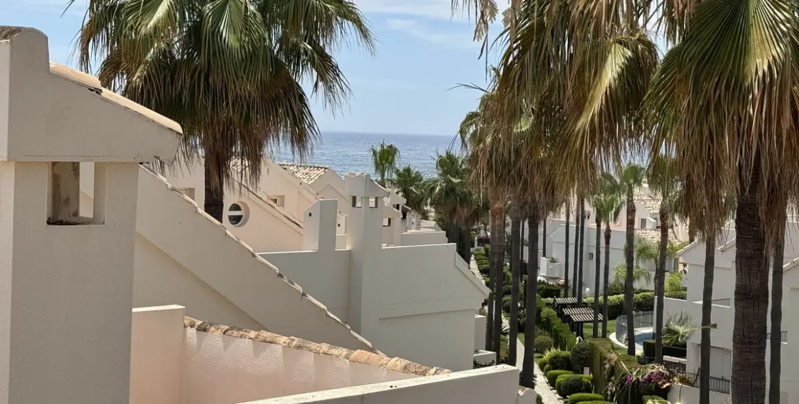 Sale of townhouse in Costabella 16