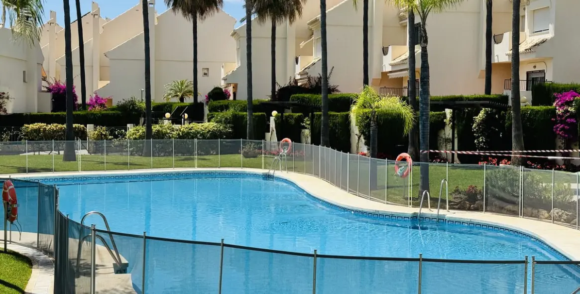 Sale of townhouse in Costabella 12