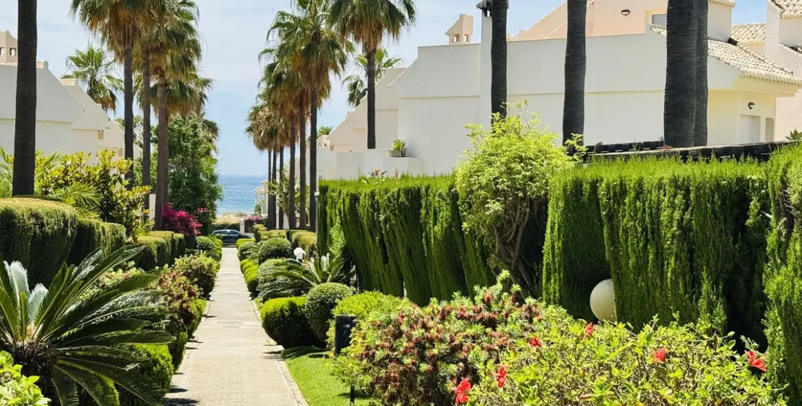 Sale of townhouse in Costabella 13