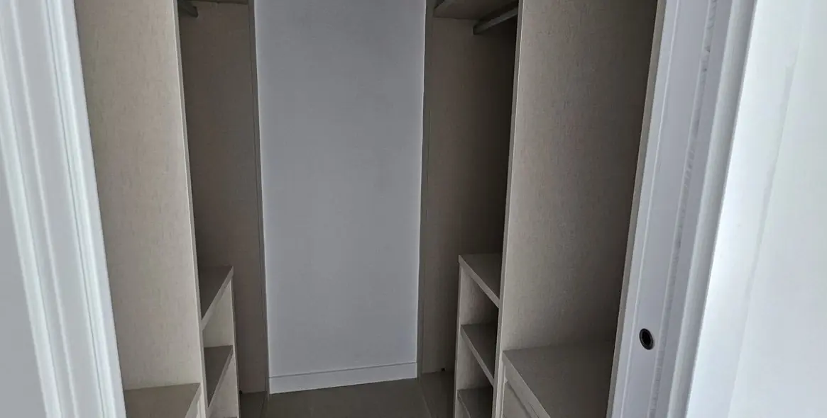 Продажа дома на две семьи в Atalaya 17