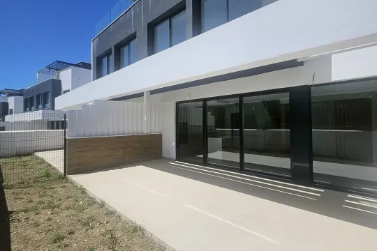 Image 4 thumb