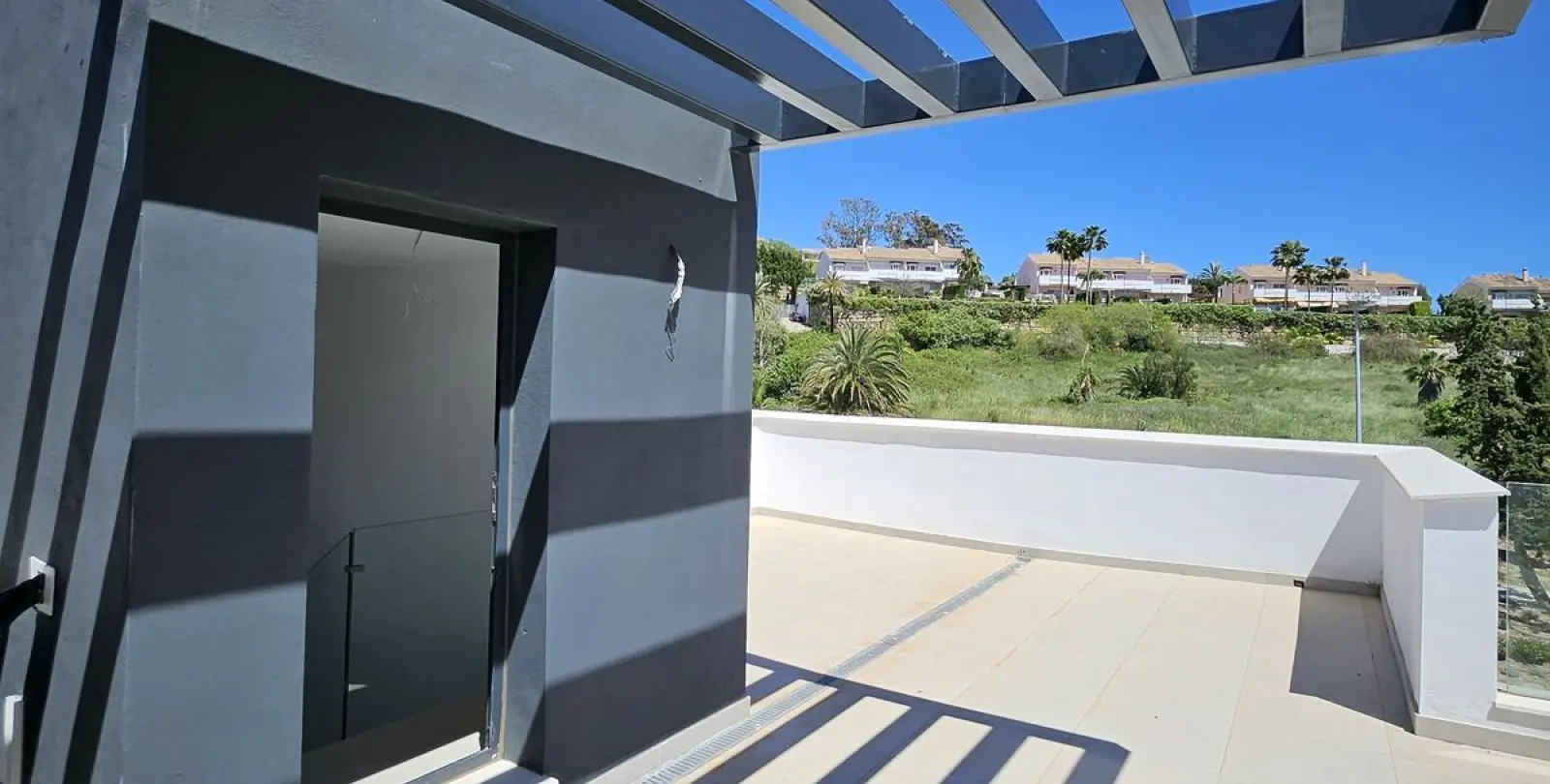 Sale of semi-detached house in Atalaya 13