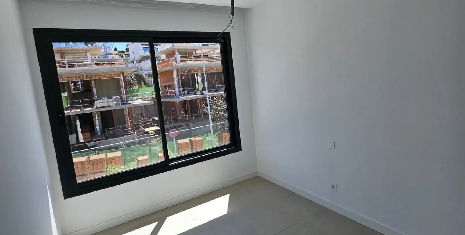 Sale of semi-detached house in Atalaya 16