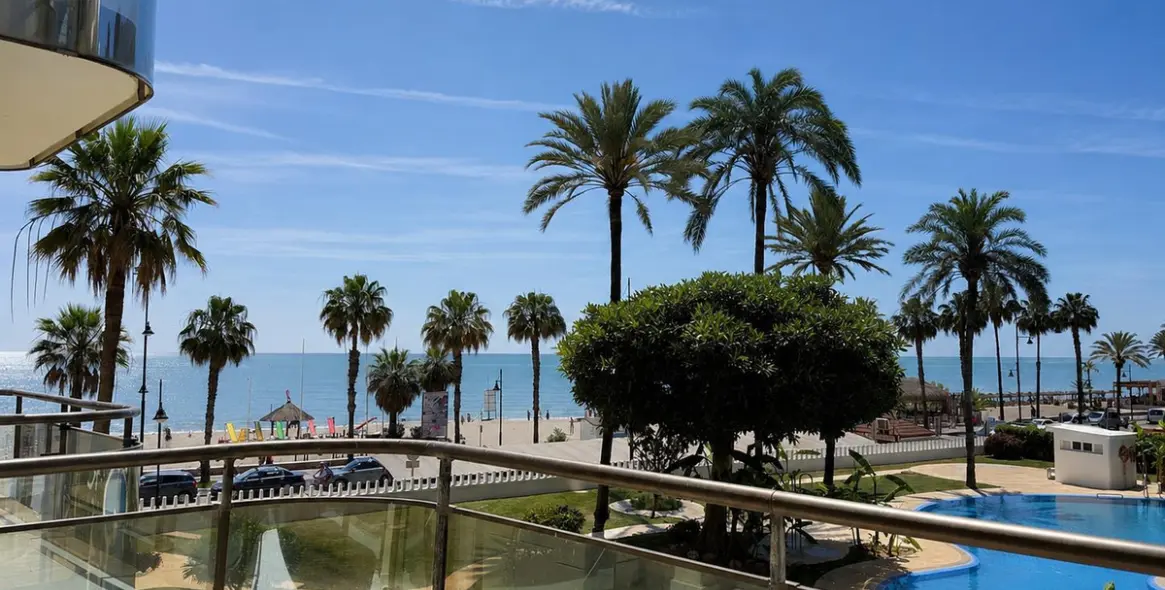 Sale of duplex in Torremolinos 2