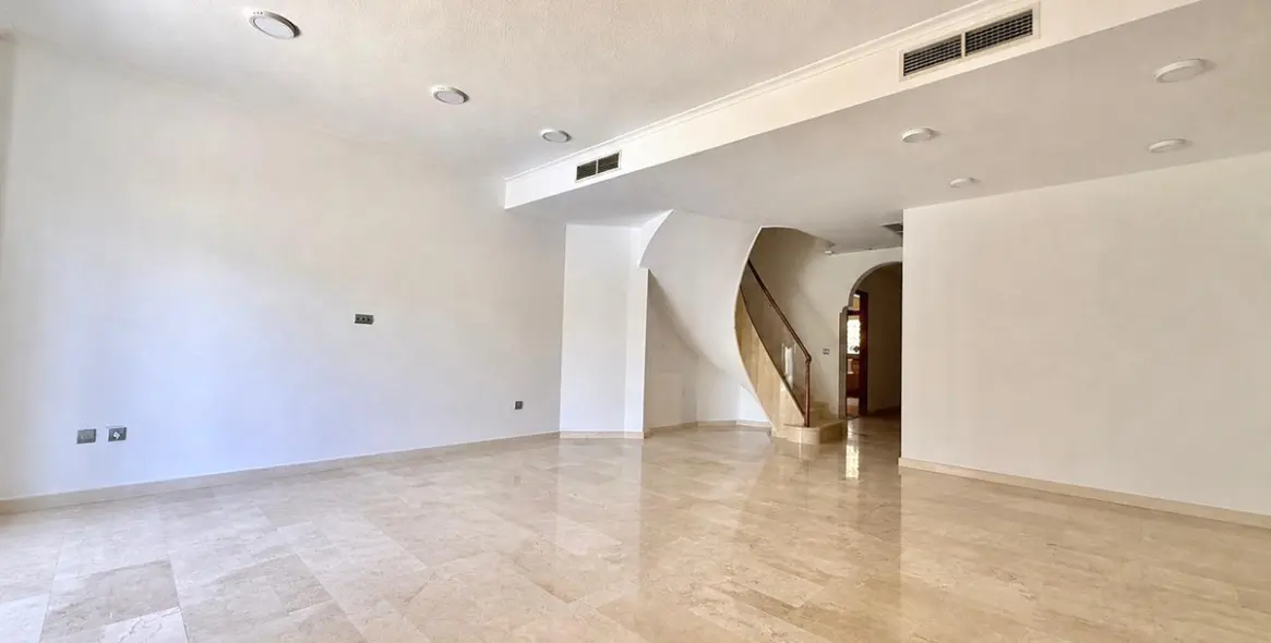 Sale of duplex in Torremolinos 11