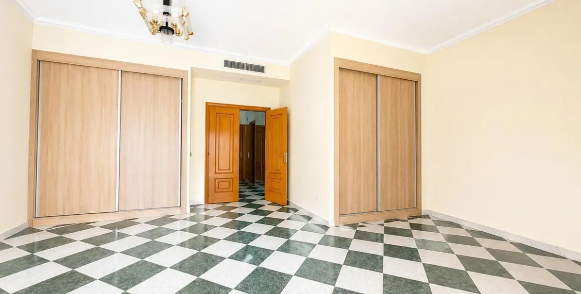 Sale of duplex in Torremolinos 13