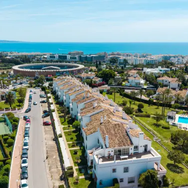 Продажа апартаментов на первом этаже в Nueva Andalucía
