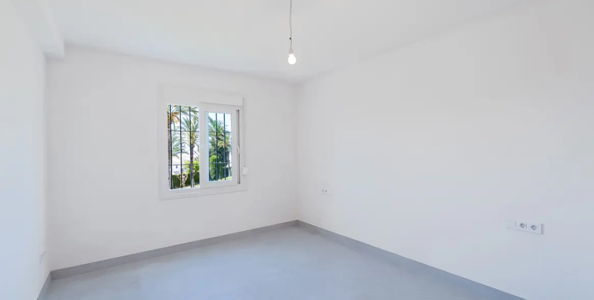Venta de apartamento en planta baja en Nueva Andalucía 22