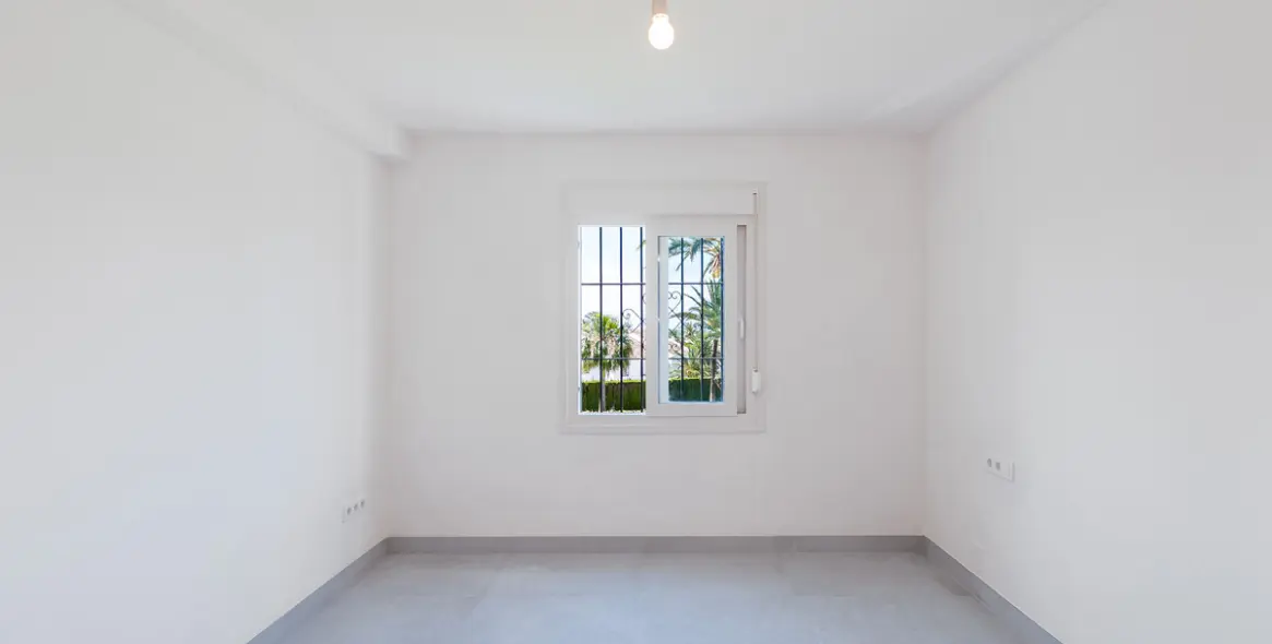 Venta de apartamento en planta baja en Nueva Andalucía 23
